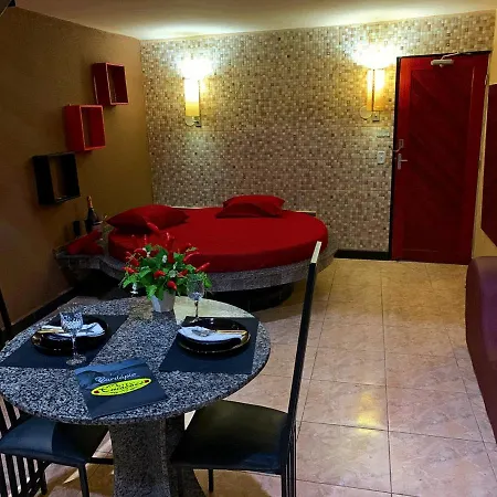 Emoções (adults Only) Hotel do amor *