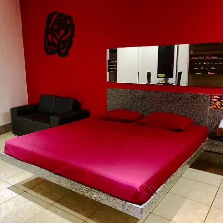 Emoções (adults Only) Hotel do amor *