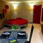Motel Emoções (Adults Only)