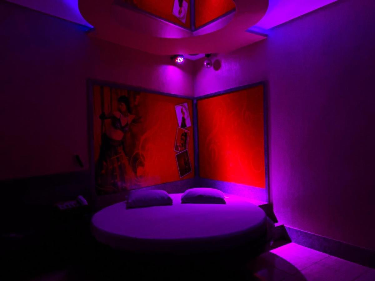 Hotel do amor Emocoes (adults Only) *